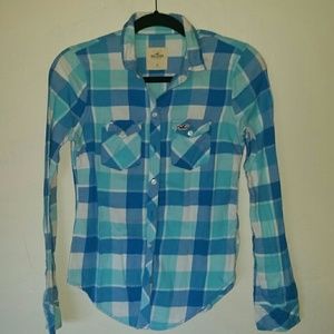 Hollister button up plaid flannel shirt